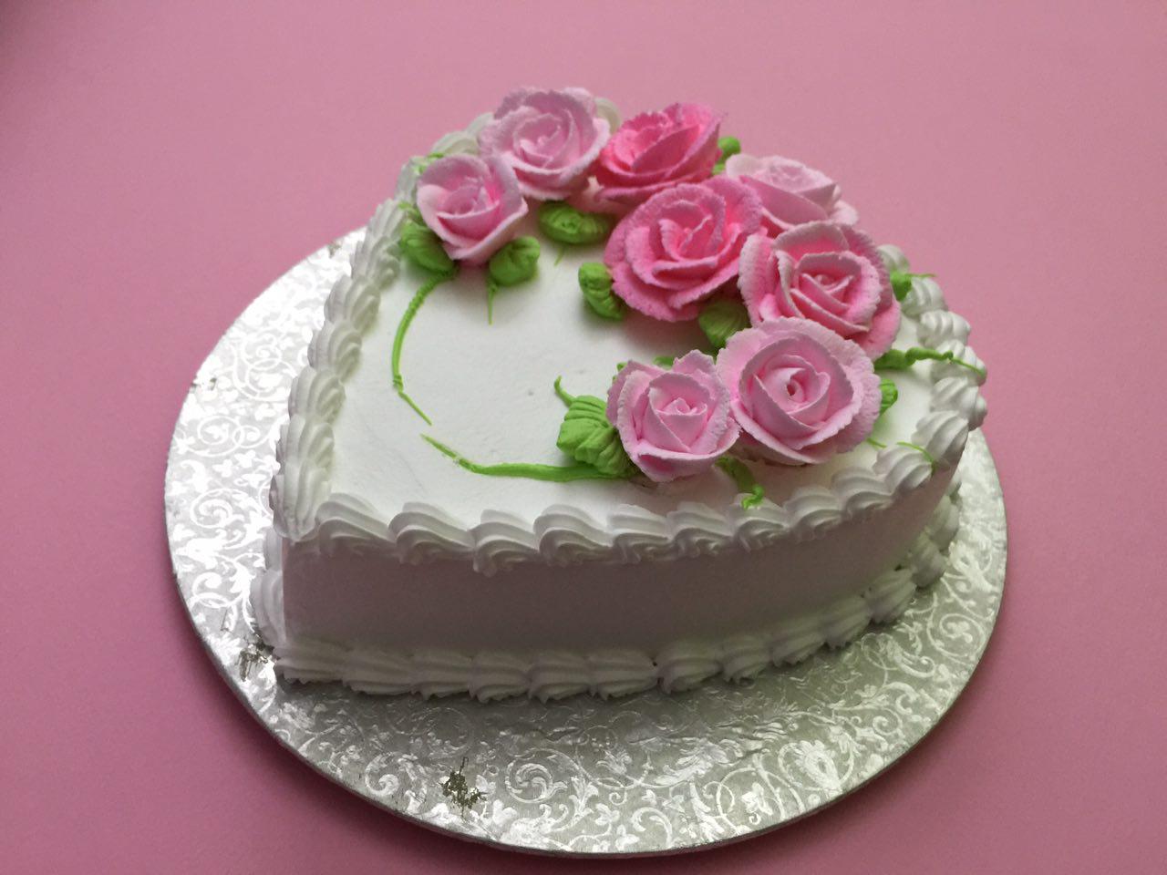 Pink Roses Heart Shape Cake