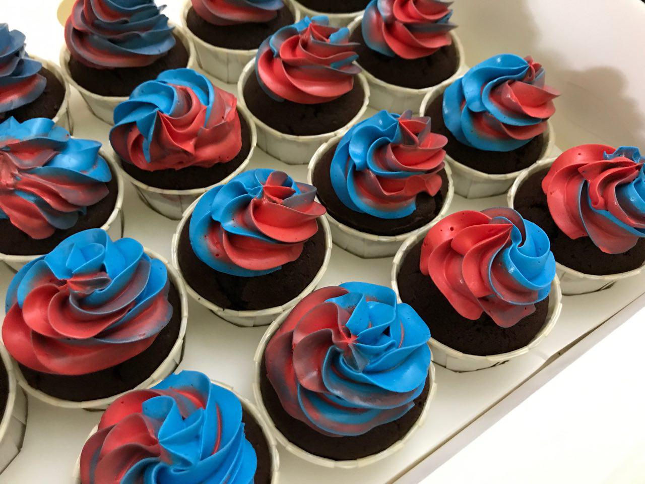 Red Blue (Superman) Cupcake